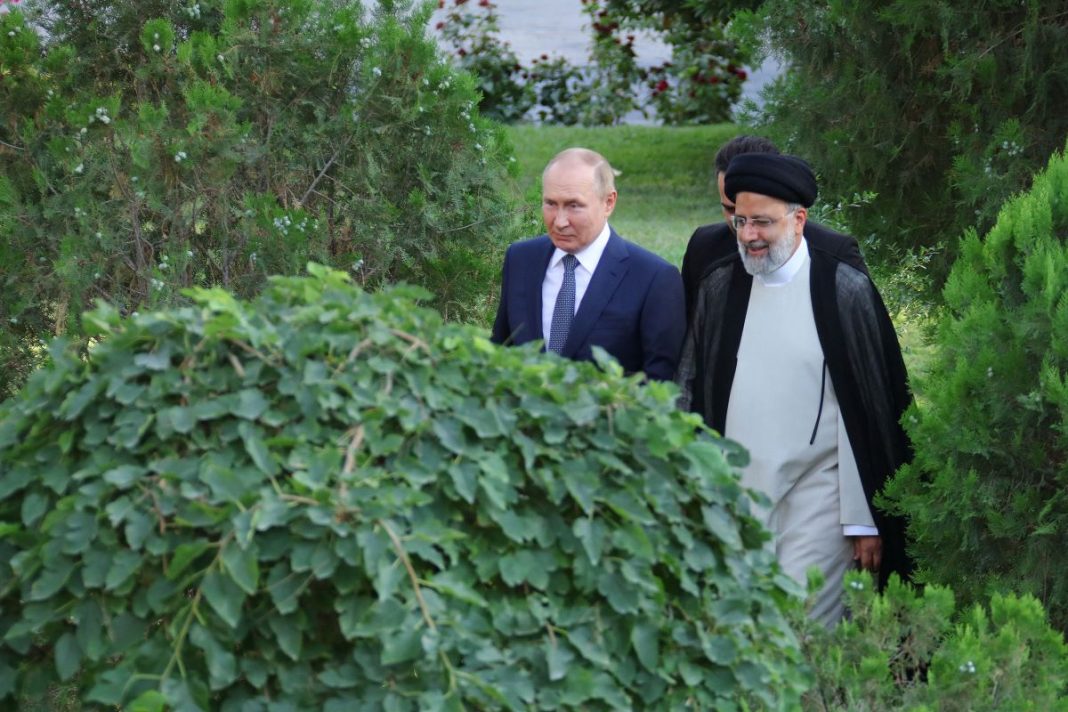 Iran and Russia Presidents Raisi and Putin