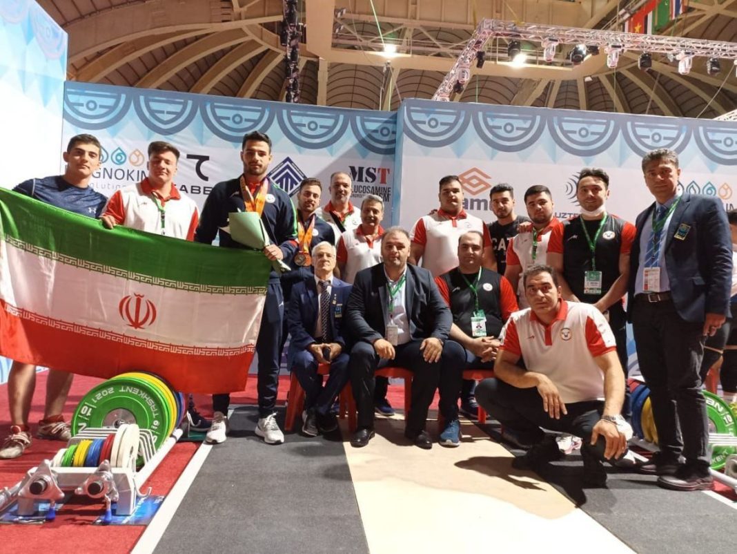 Iran's junior weightlifting team
