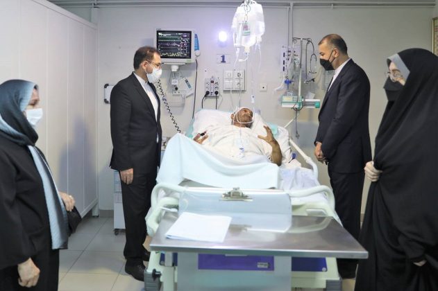 Iran FM visits people injured in accident involving foreign ministry cars