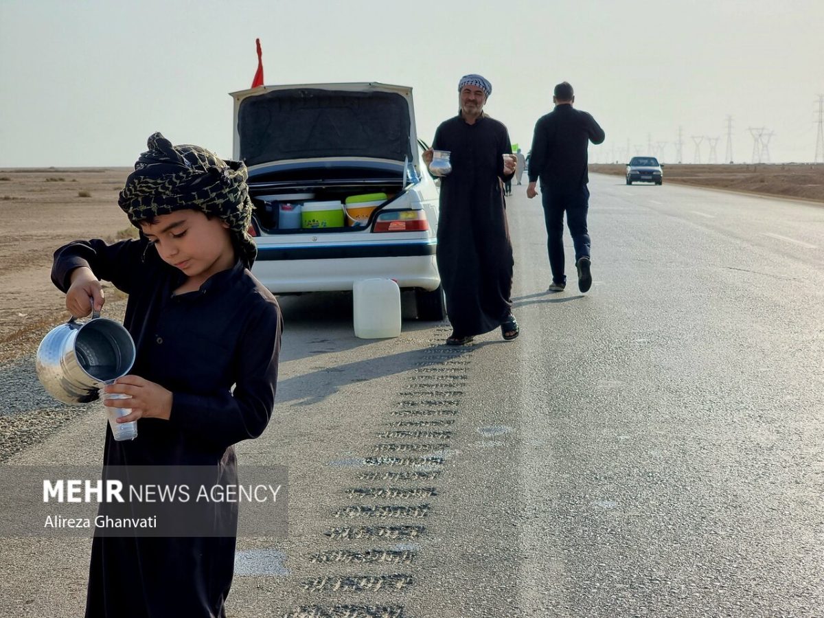 Iranian families host pilgrims of Arbaeen walk 20 Iranian families host pilgrims of Arbaeen walk