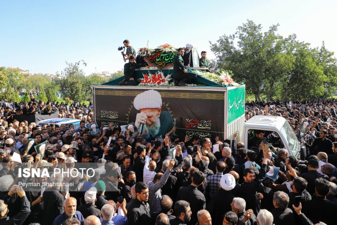 Body of Ayatollah Nasseri laid to rest in Iran