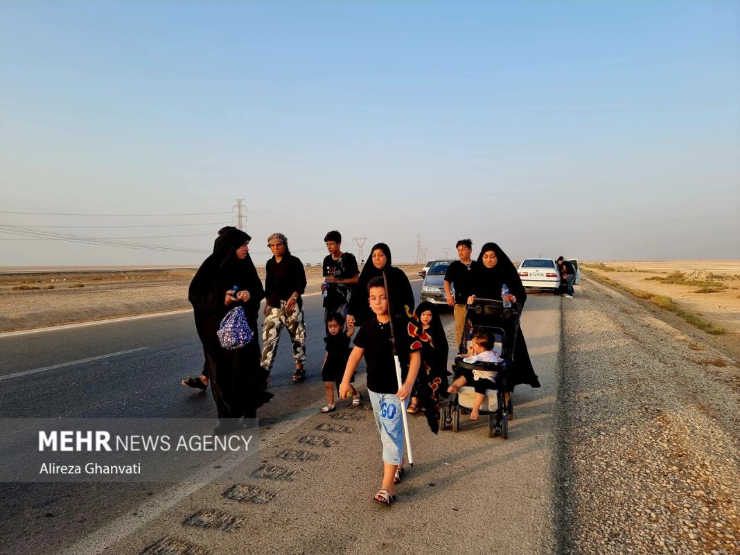 Iranian families host pilgrims of Arbaeen walk