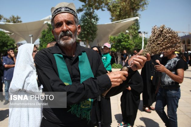 Iranians mourn Imam Hussein on Tasu’a