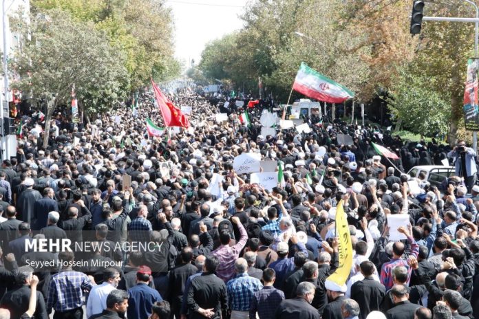 Funeral in Mashahd for two people killed by rioters
