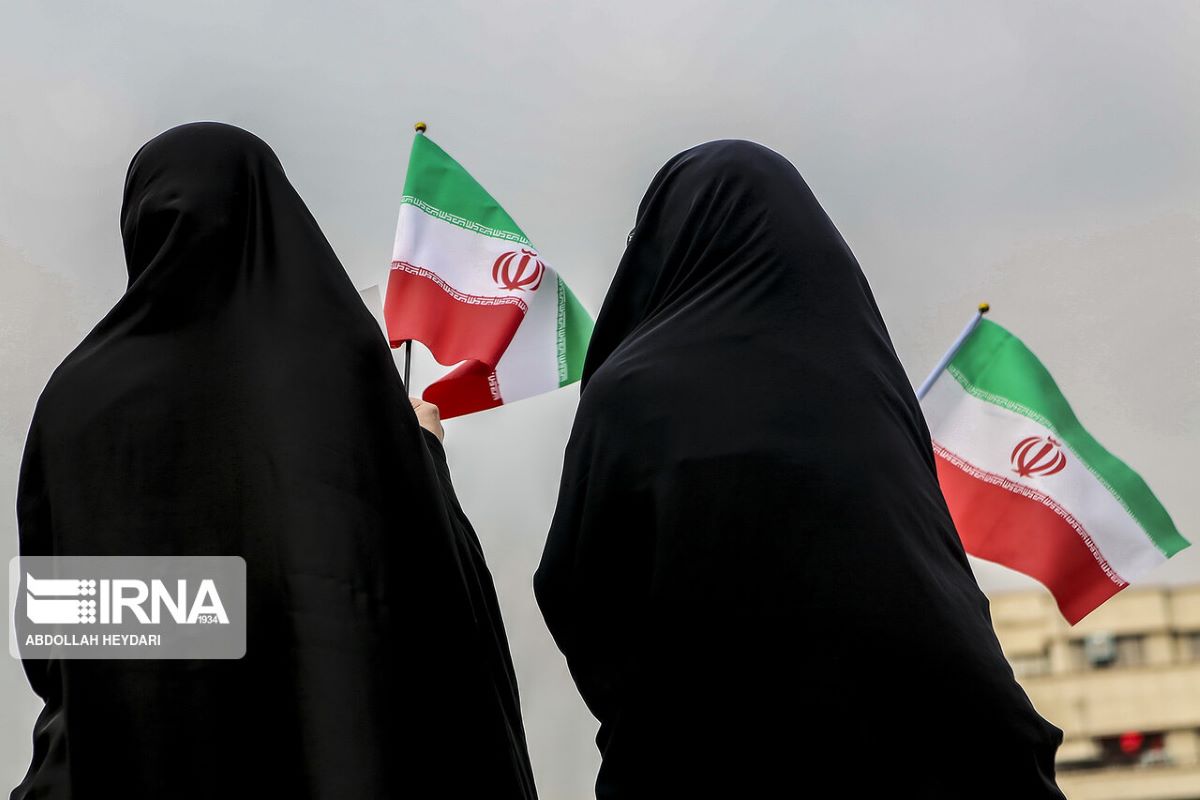 Kayhan: 83% of women in Iran consider hijab as value 1 Hijab