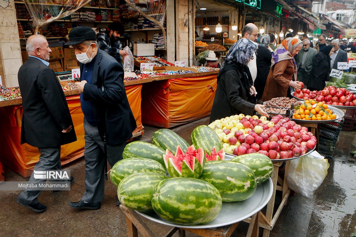 Yalda Night Shopping Iran