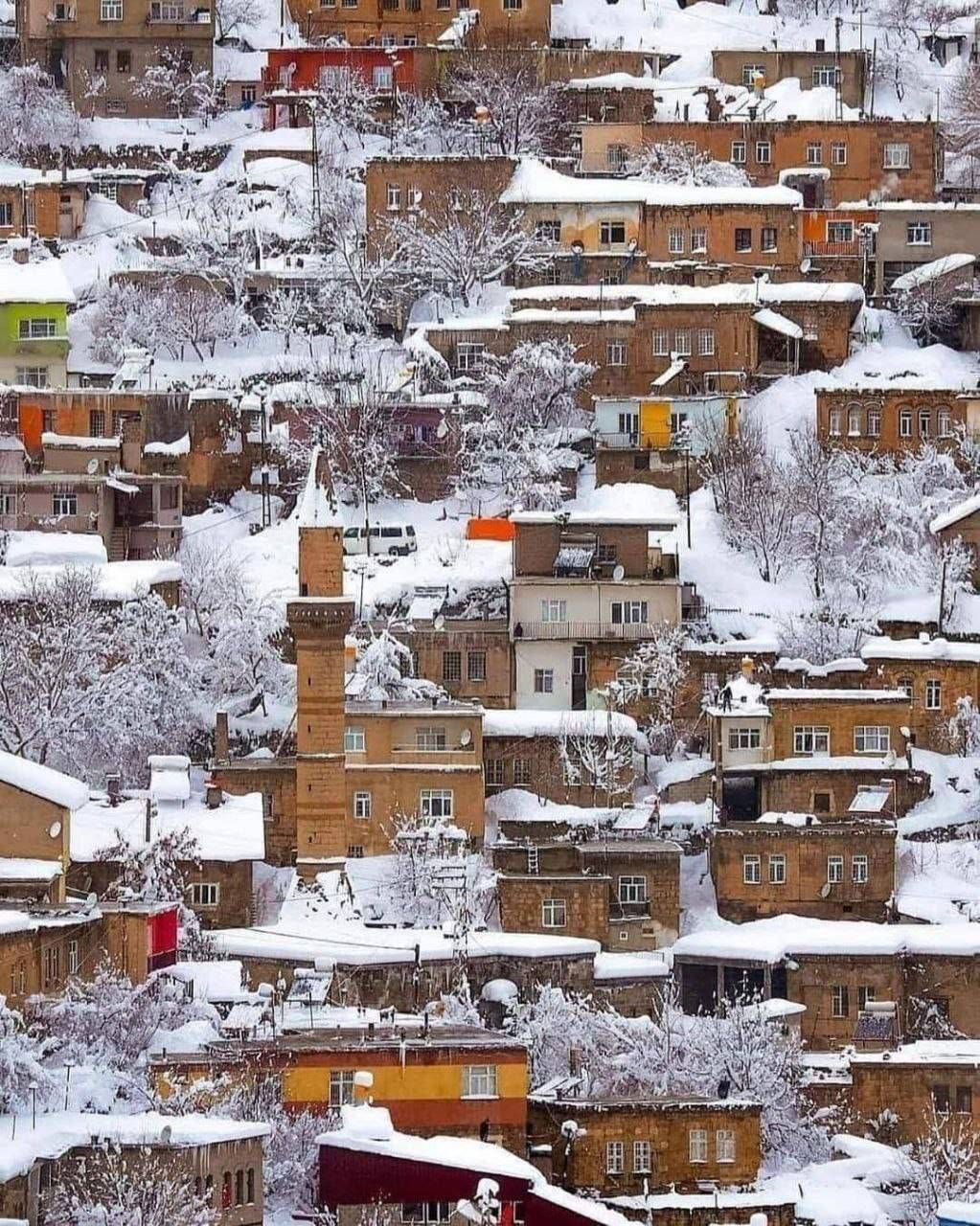 Rural area in Iran’s Kordestan Province covered in snow