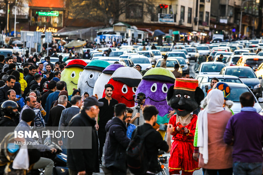 İranlılar, İran Yeni Yılı Nevruz öncesinde Bahar Bayramı'nı kutluyor