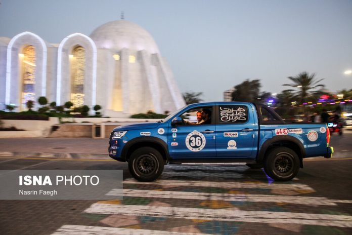 Racing from the Caspian Sea to the Persian Gulf