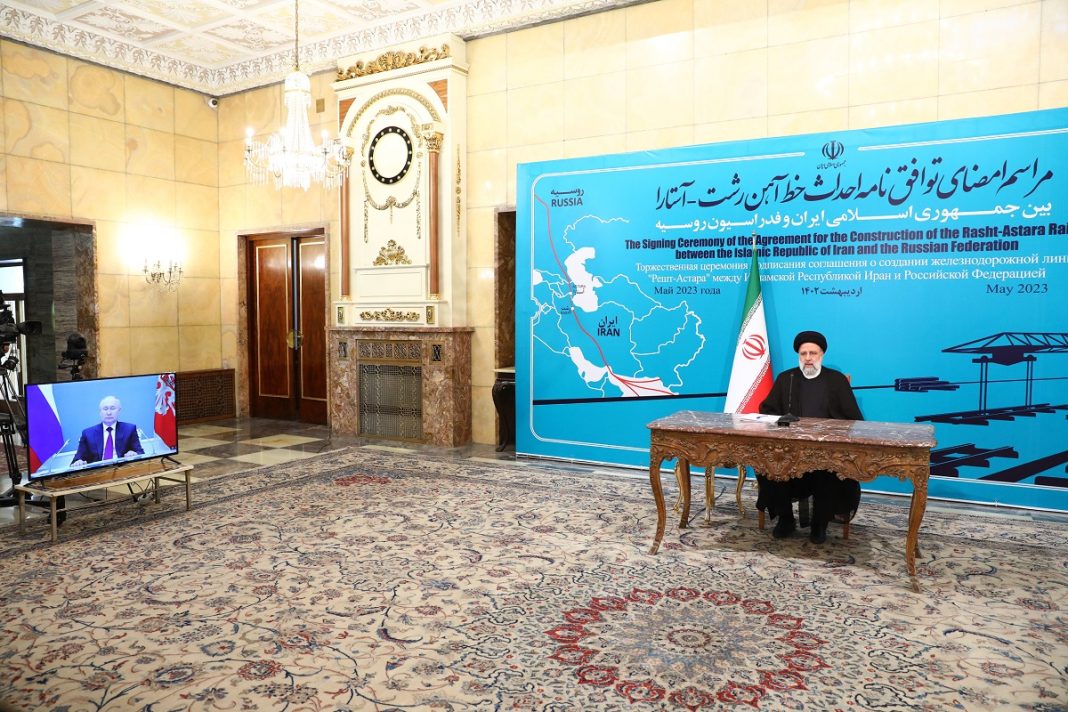 Iran, Russia sign Rasht-Astara railway agreement