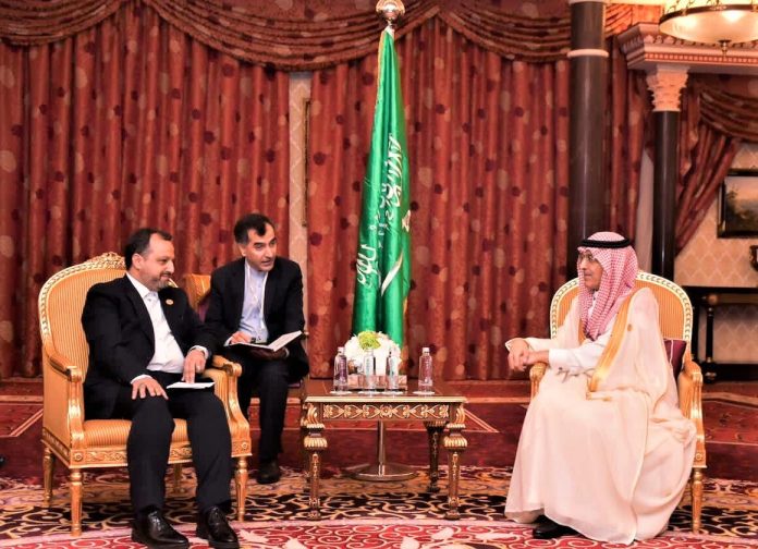 Ehsan Khandouzi and Mohammed Al-Jadaan