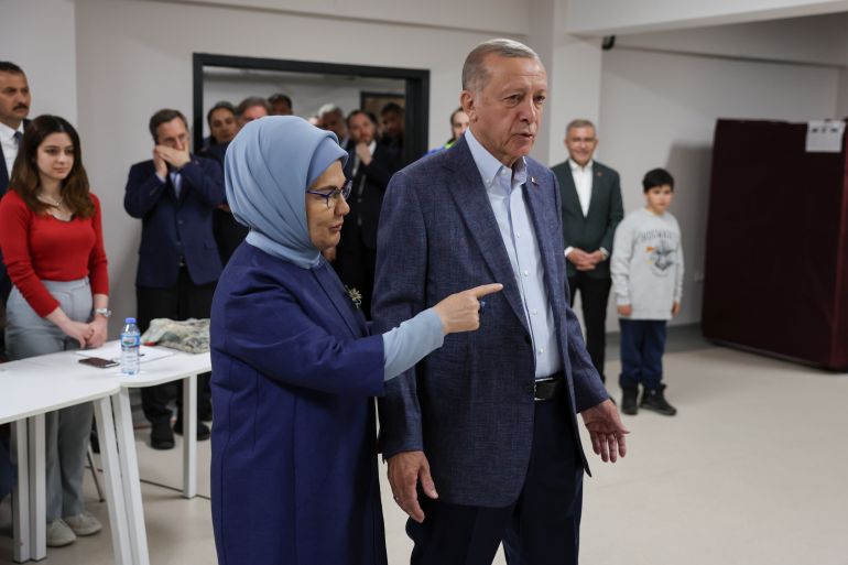 Polls open in Turkey’s presidential elections