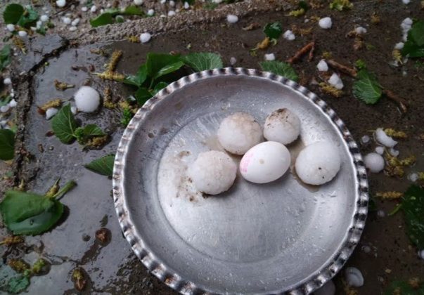 Hails as big as eggs hit region in western Iran