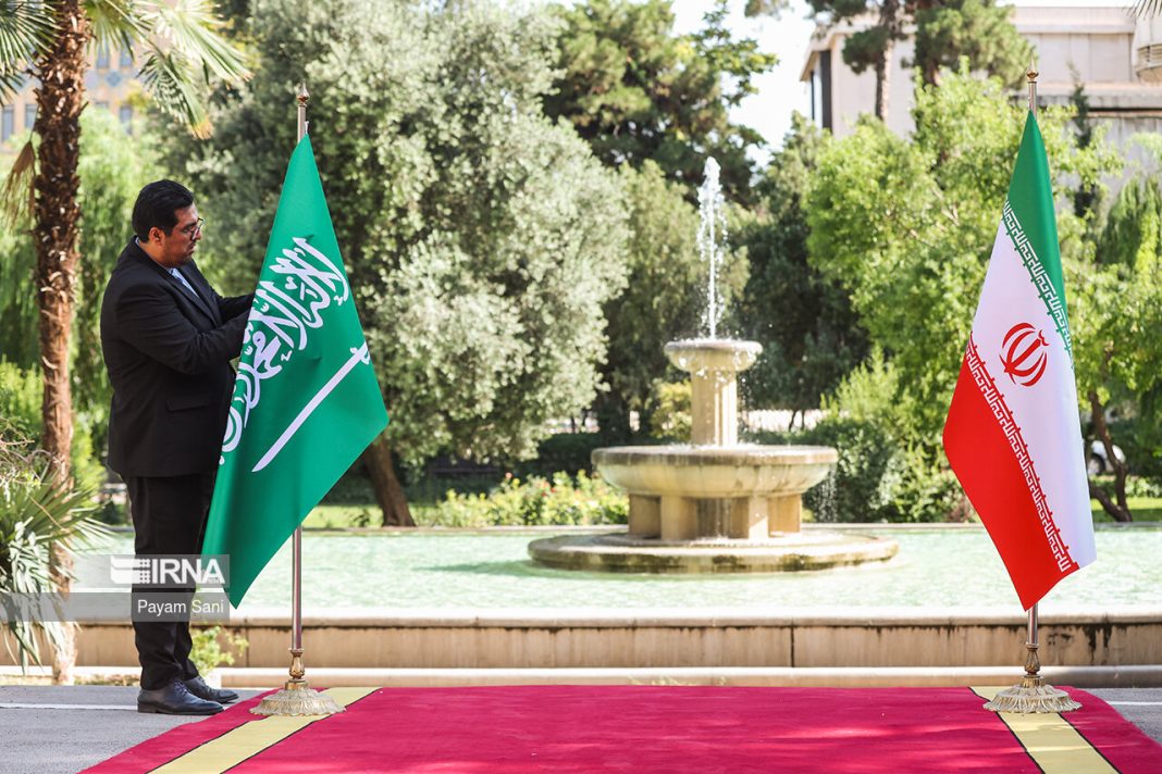 Iran and Saudi Flags