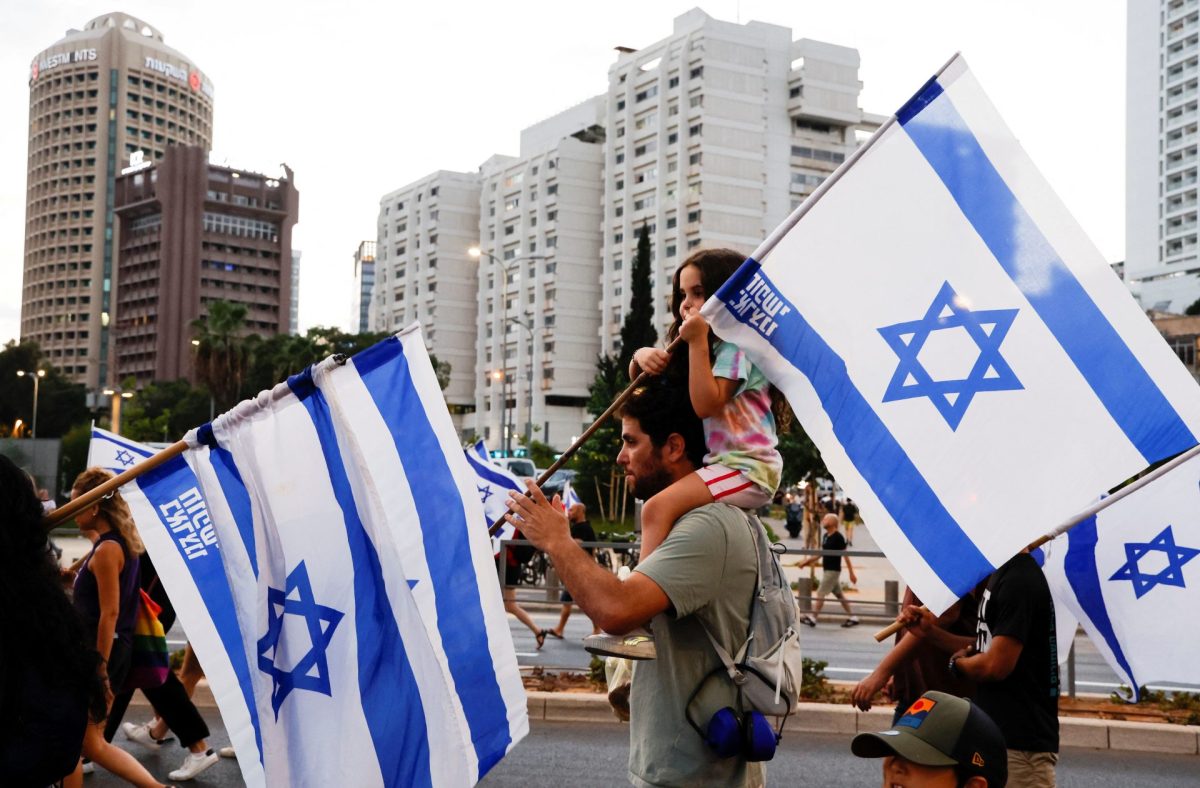 Israelis keep pressure on PM over judicial overhaul 1 Israel Protest