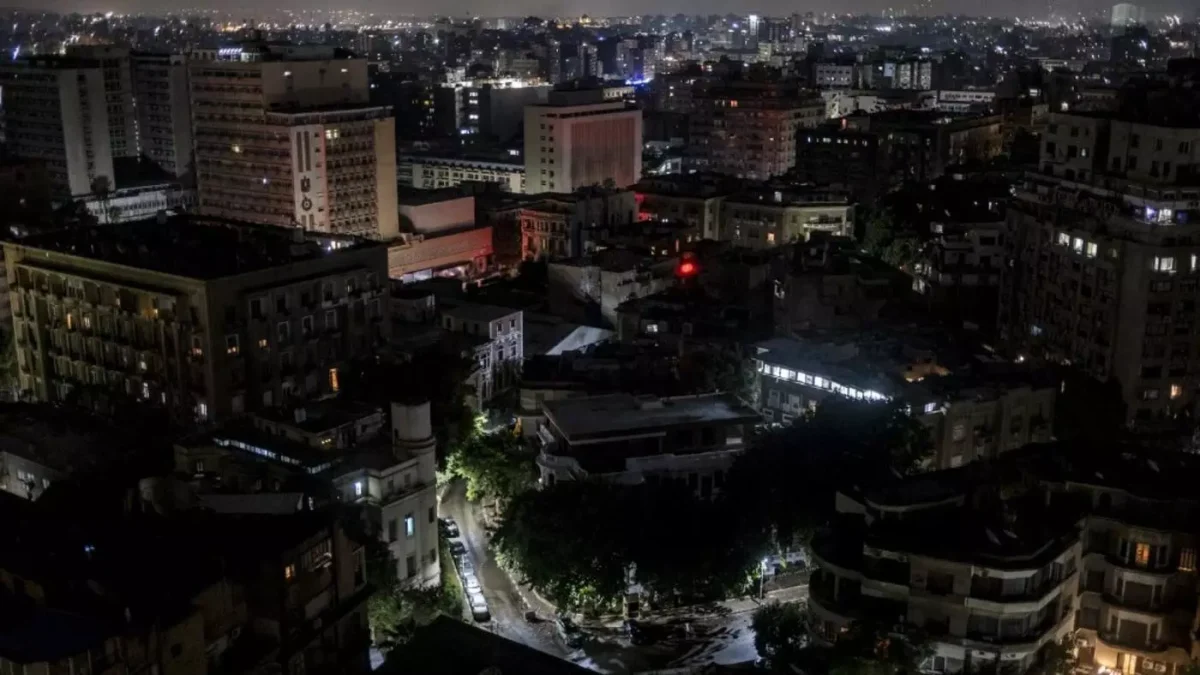 Egyptians struggle with soaring temperatures amid ongoing energy crisis 1 Egypt Cairo