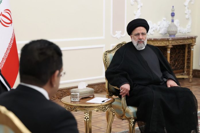 Ebrahim Raisi and Sri Lankan Foreign Minister Ali Sabry