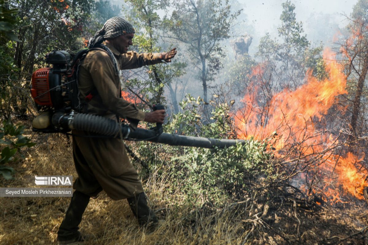 Wildfires in western Iran extinguished 1 Wildfires Iranian forests