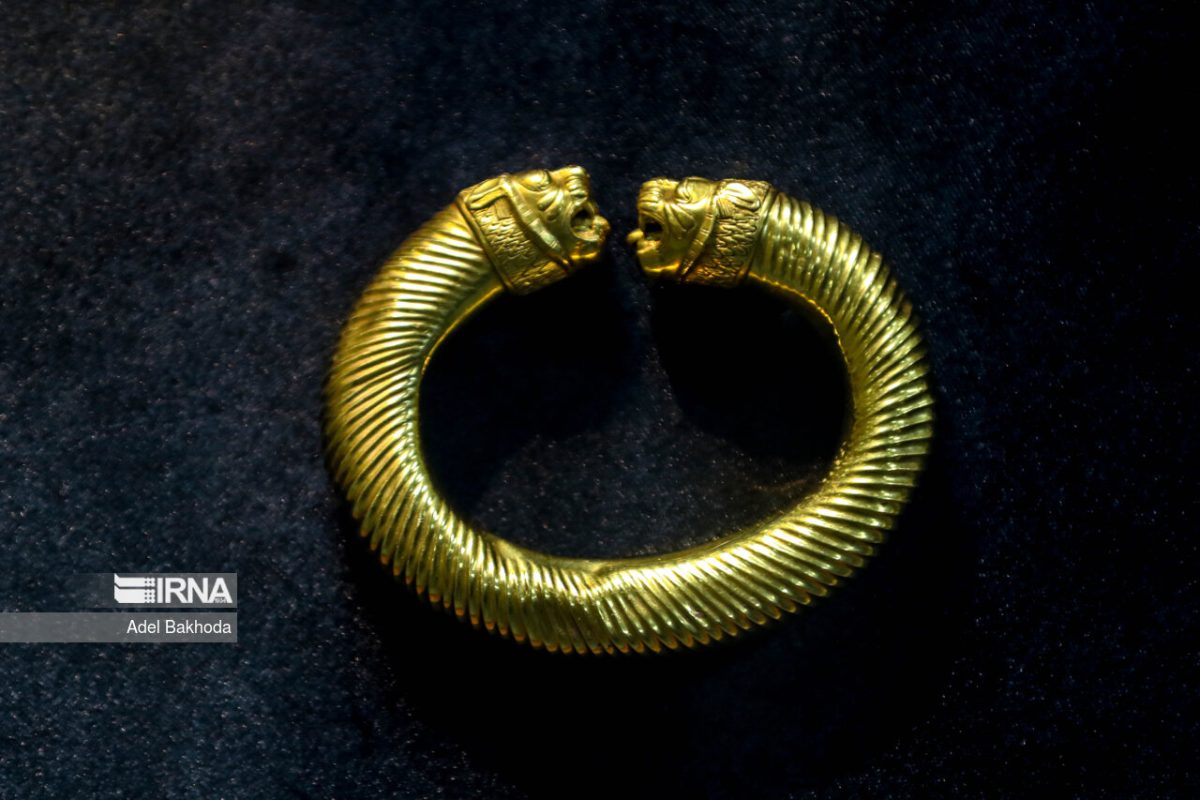 Historical Relics On Display At Iranian Museum Iran Front Page