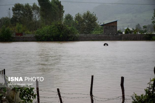 Flood causes injuries and heavy damage in Astara, northern Iran 