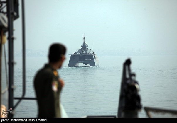 Iran navy parade held in Persian Gulf 