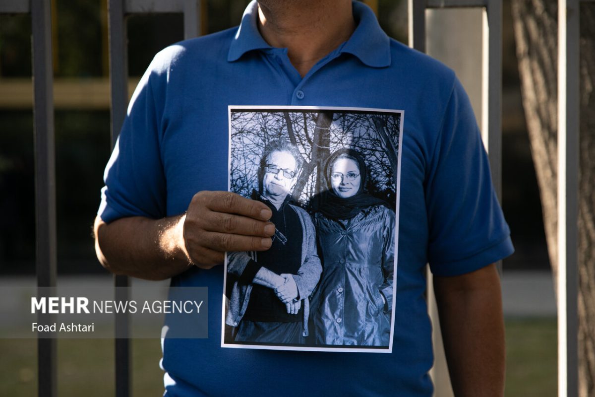 Ex-gardener turns out to be prime murderer of Iranian movie director, Mehrjui and wife 1 Dariush Mehrjui