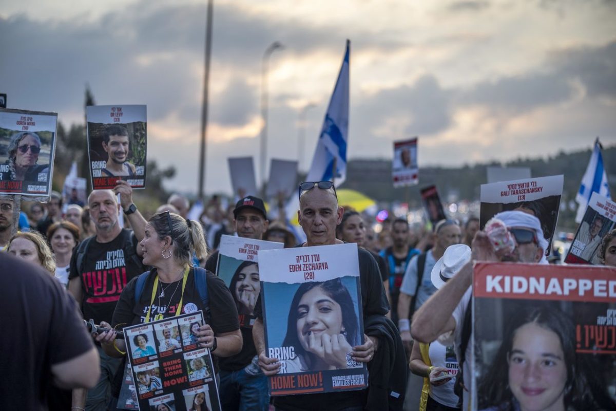 Hamas releases new video of Israeli captivates 1 Israel Hostages