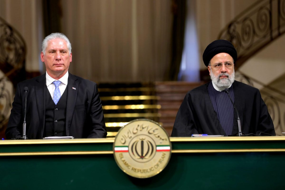 Ebrahim Raisi and Miguel Díaz-Canel
