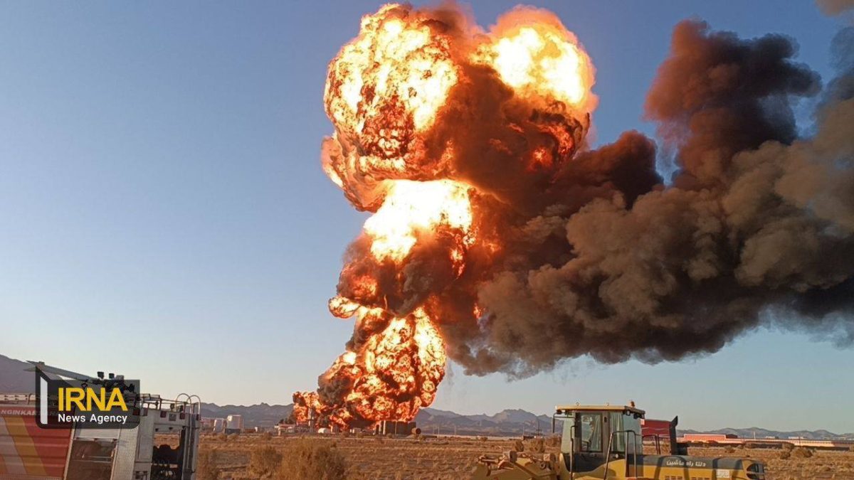 Firefighters working to contain blaze in Birjand mini-refinery 1 Firefighters working to contain blaze in Birjand mini-refinery