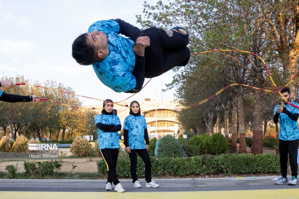 Tehran hosts urban marathon