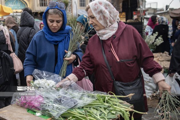 Tehran residents gear up for New Year, shopping spree at Tajrish market