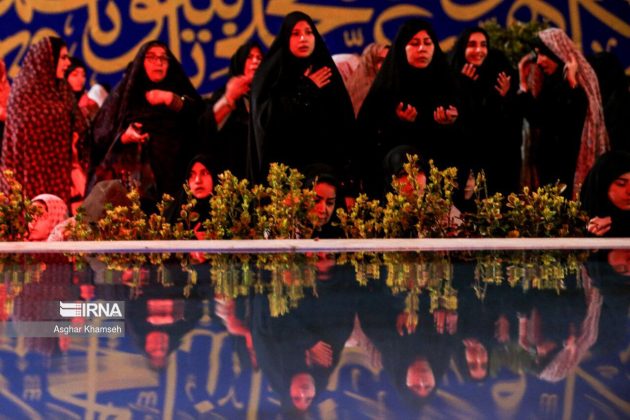 Worshippers hold vigil at Laylat al-Qadr in Tehran’s Imamzadeh Saleh 