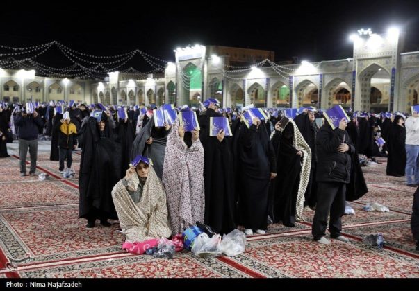 Iranians hold large Laylat al-Qadr ceremony in Imam Reza shrine