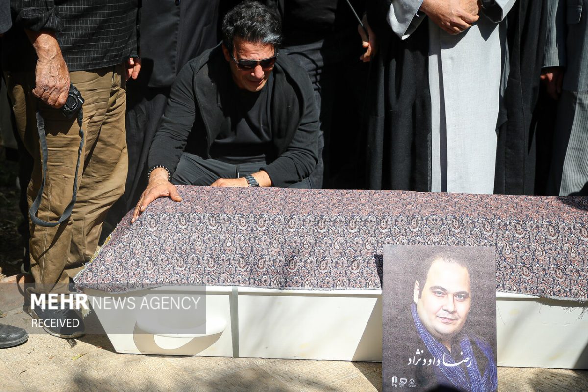 Iranian actor Davoudnejad laid to rest 26 Iranian actor Reza Davoudnejad laid to rest