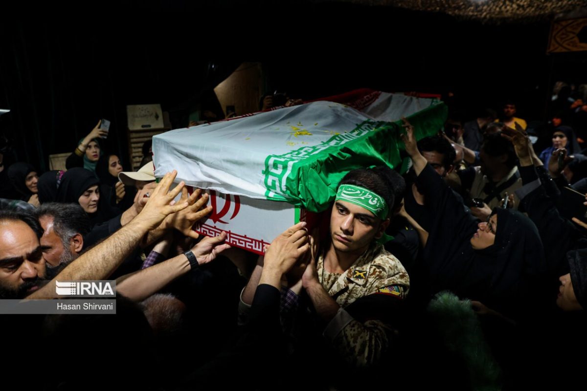 Tehran residents pay homage to martyred military advisor