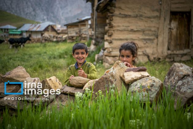 Ranchers in northern Iran move to summer resorts in mountains