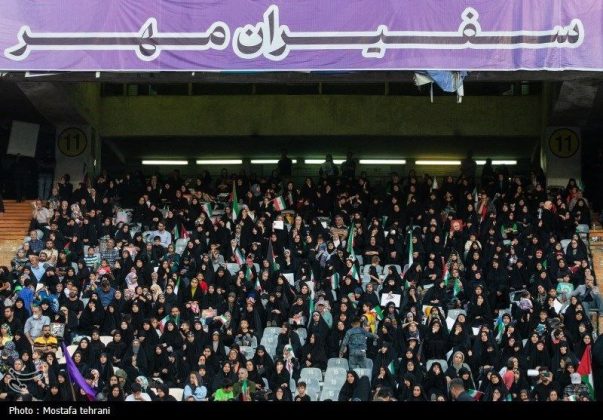 Iranian women honor hijab in Tehran’s Azadi stadium 