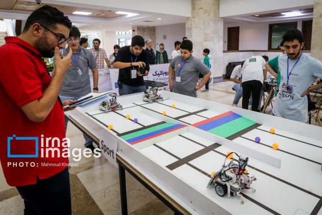 Young Iranian robotic talents race in 2024 qualifying competitions