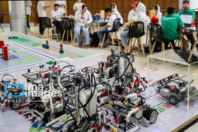 Young Iranian robotic talents race in 2024 qualifying competitions