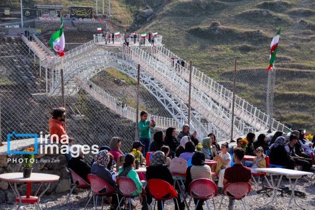 Iran Three-story suspension bridge