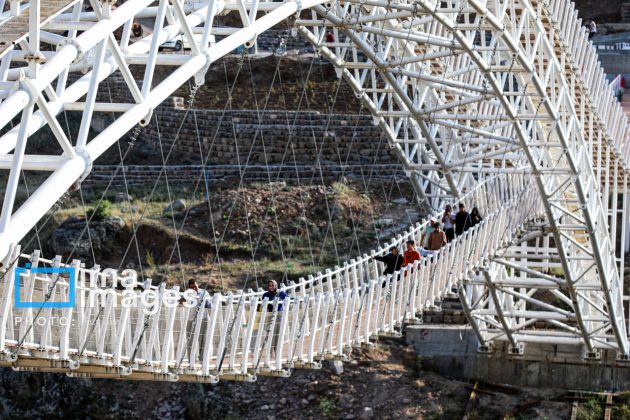 Iran Three-story suspension bridge