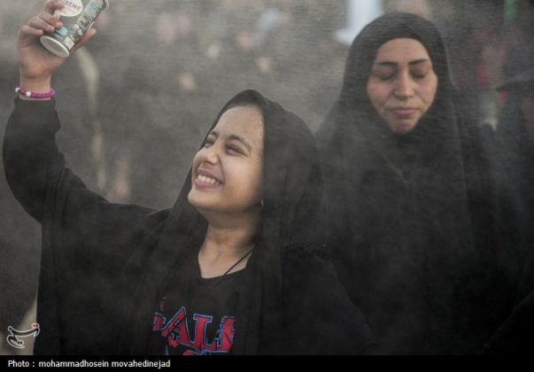 Arbaeen pilgrims brave 47-degree heat