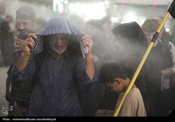 Arbaeen pilgrims brave 47-degree heat