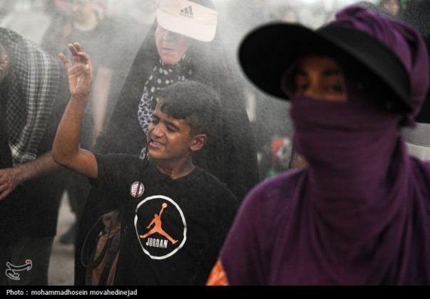 Arbaeen pilgrims brave 47-degree heat