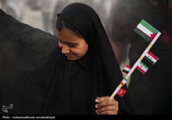 Arbaeen pilgrims brave 47-degree heat