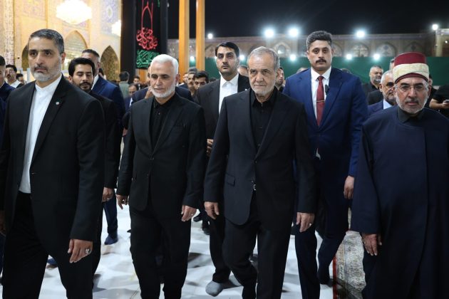 Iranian president visits holy shrines during Iraq trip