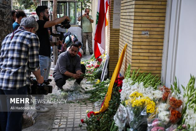 Iranians express solidarity with Lebanon over deadly pager blasts