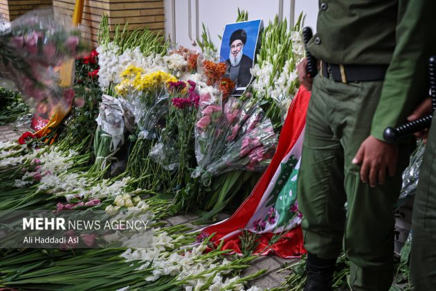 Iranians express solidarity with Lebanon over deadly pager blasts