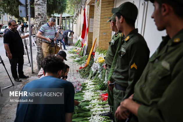 Iranians express solidarity with Lebanon over deadly pager blasts