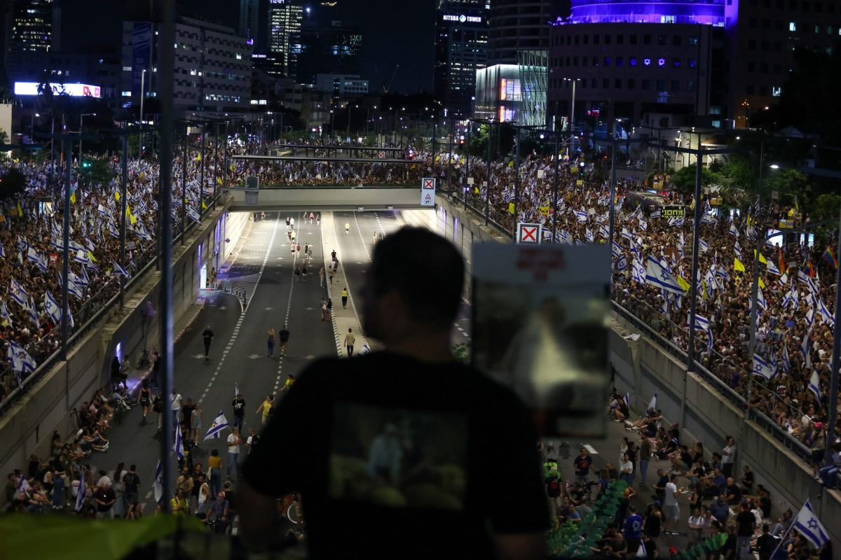 Tens of thousands of Israelis protest to demand hostage swap deal with Palestinians